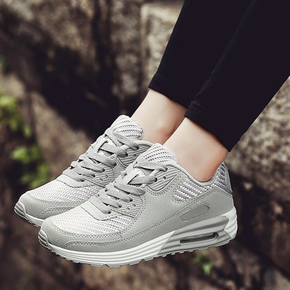 Aera Sneakers