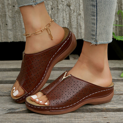 V Sandals