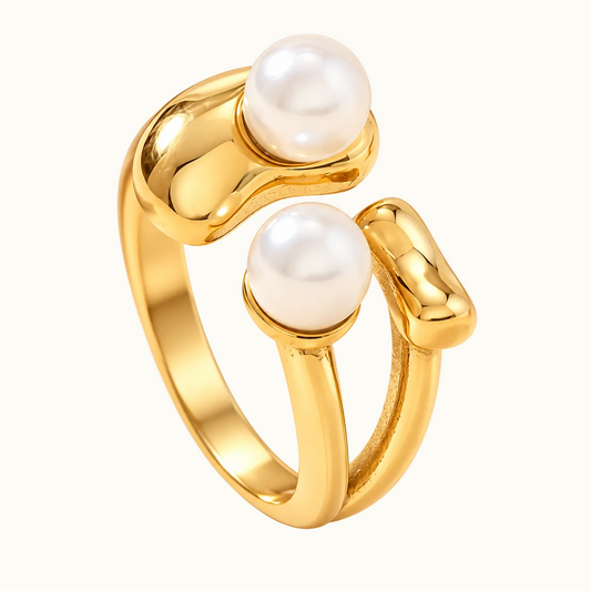 LUNA PEARL RING