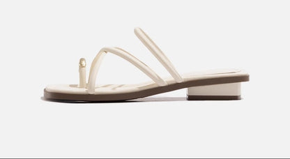 Minimal Loop Sandal